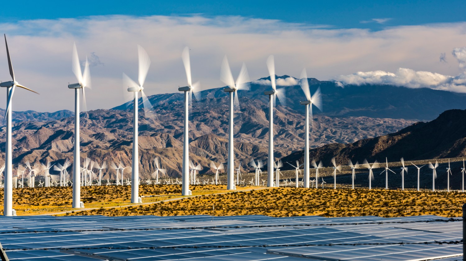 Renewable Energy News 2 Wind and solar power overtake coal in US for first time