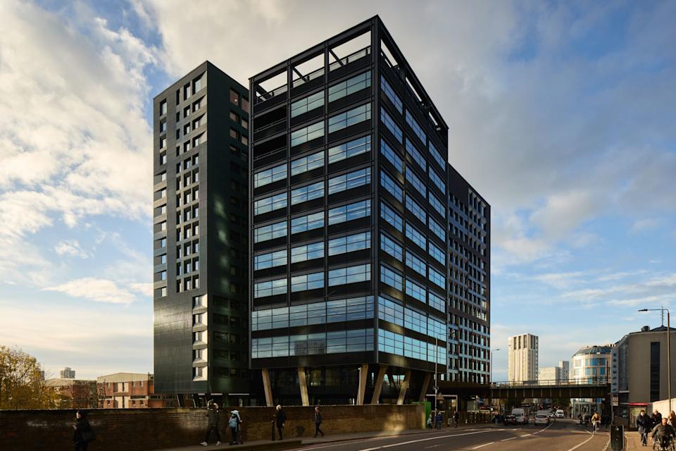 Green Building News 1 19-story student housing building is awarded impressive title for its incredible capabilities: 'An exemplar for future projects'