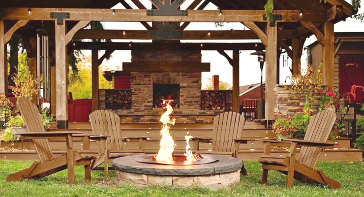 Smart Home News 4 Spring Into Stain Season with the Hottest Outdoor Color of 2025