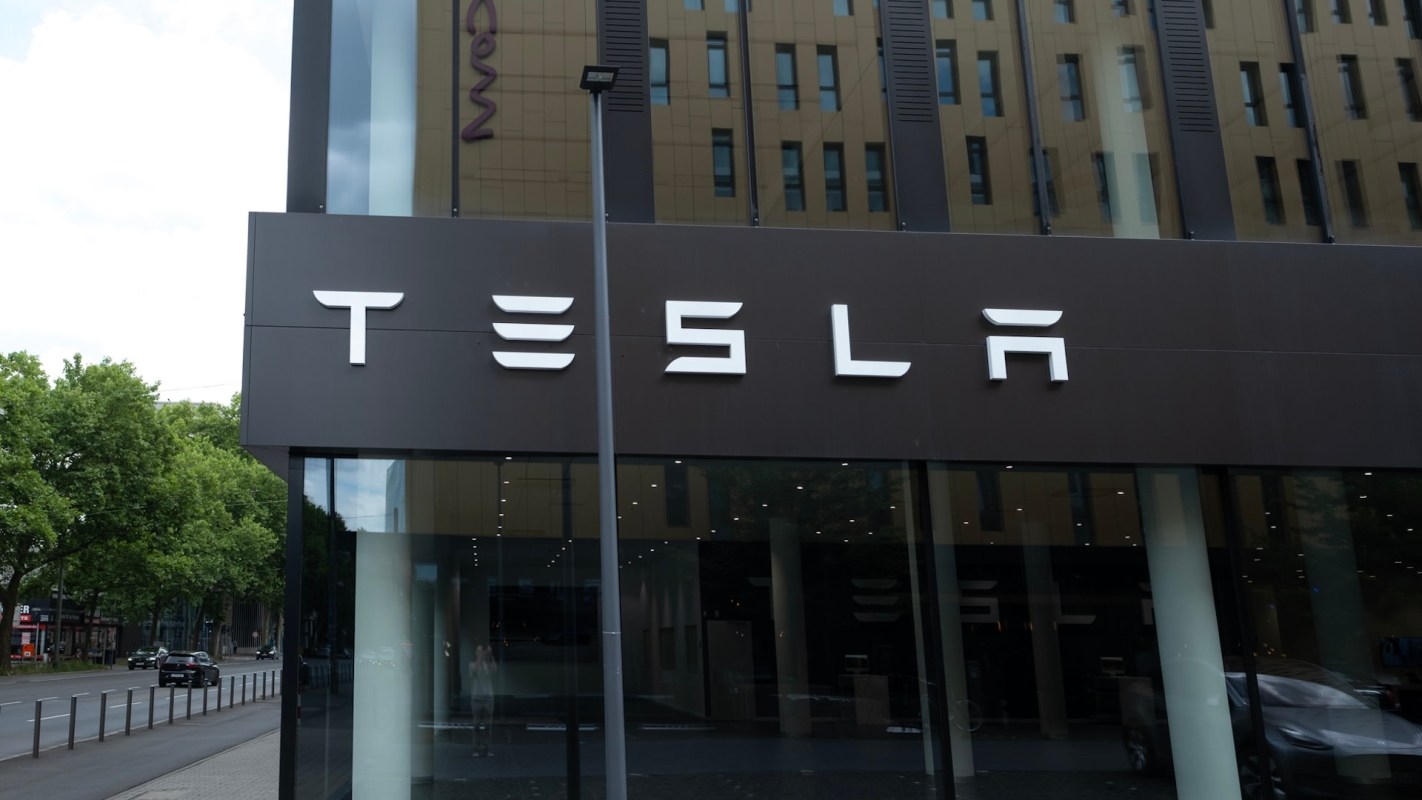 Renewable Energy News 5 Tesla announces massive new manufacturing plant in latest call to ramp up battery production: 'This will be ... state-of-the-art'