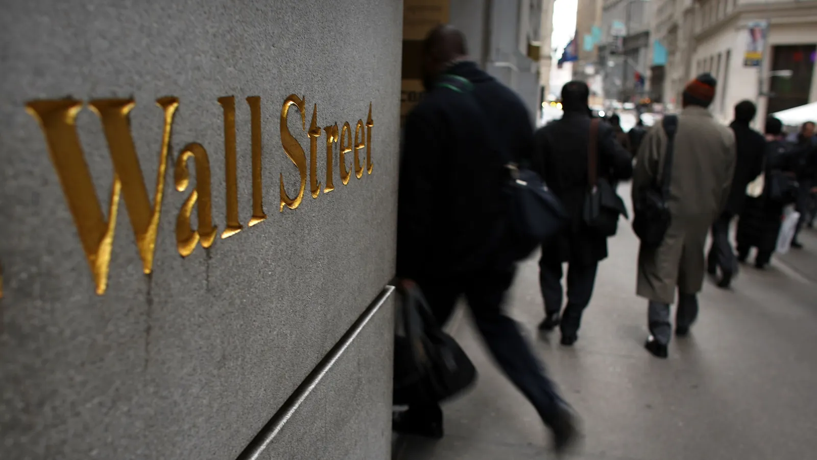 ESG News 6 US banks turn to SEC to dodge climate, social shareholder proposals