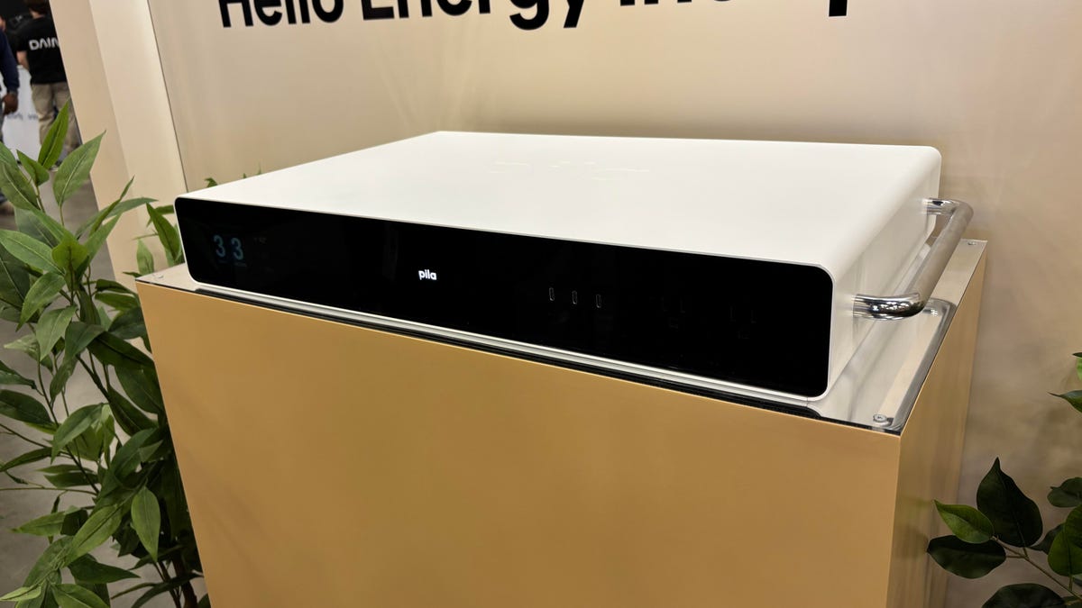 Smart Home News 6 You Don't Need an Electrician to Install This Smart Home Battery