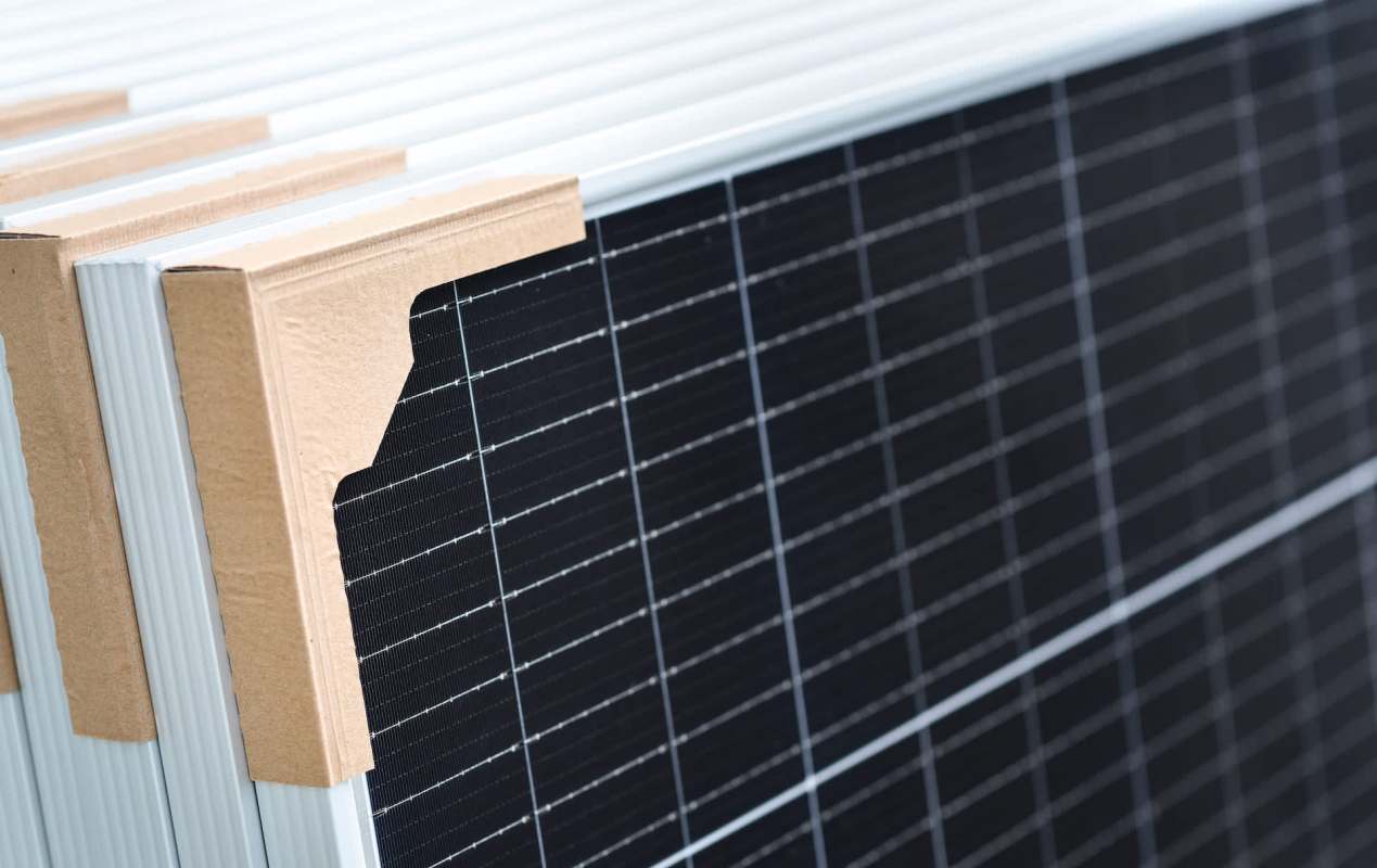 Renewable Energy News 1 Distressed homeowner searches for answers after unreasonable HOA denies rooftop solar installation: 'They won't budge'